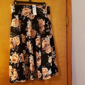 Agnes and Dora Midi Skirt, NWT, sz L